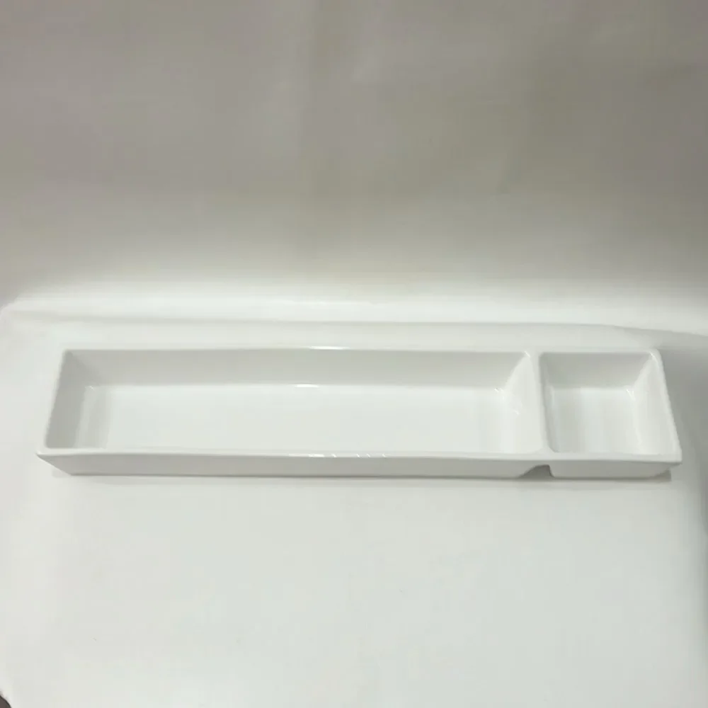 10 Strawberry Street Oven To Table White Rectangle Baking Dish 15 1/2 In Long